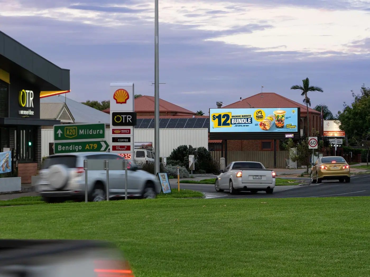 Gawk digital billboard 35007-D on 459-461 Deakin Ave, Mildura, VIC, facing northbound traffic
