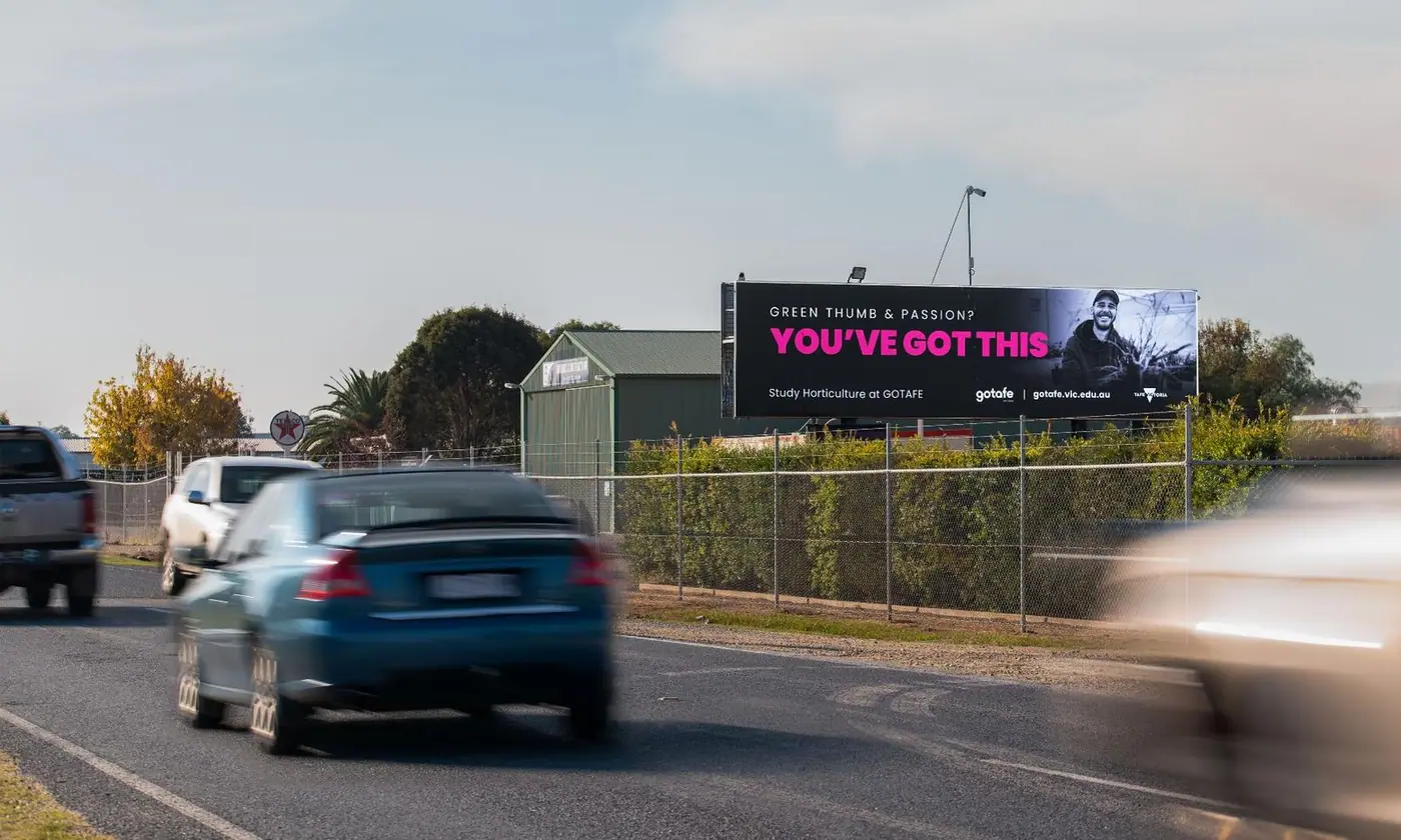 Gawk static billboard 36851-B on Rutherglen-Springhurst Rd, Rutherglen, VIC, facing northbound traffic